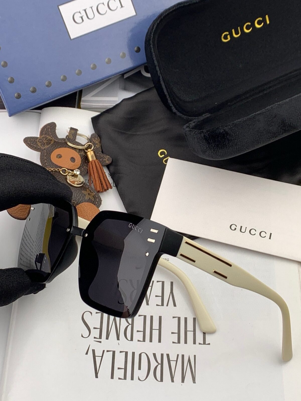 ⁦نظارات شمسية غوتشي الجديدة بإطار مربع⁩ - الصورة ⁦4⁩