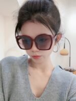 ⁦نظارات شمسية مستقطبة بإطار مربع عصري من ديور بتصميم جديد⁩ - الصورة ⁦2⁩