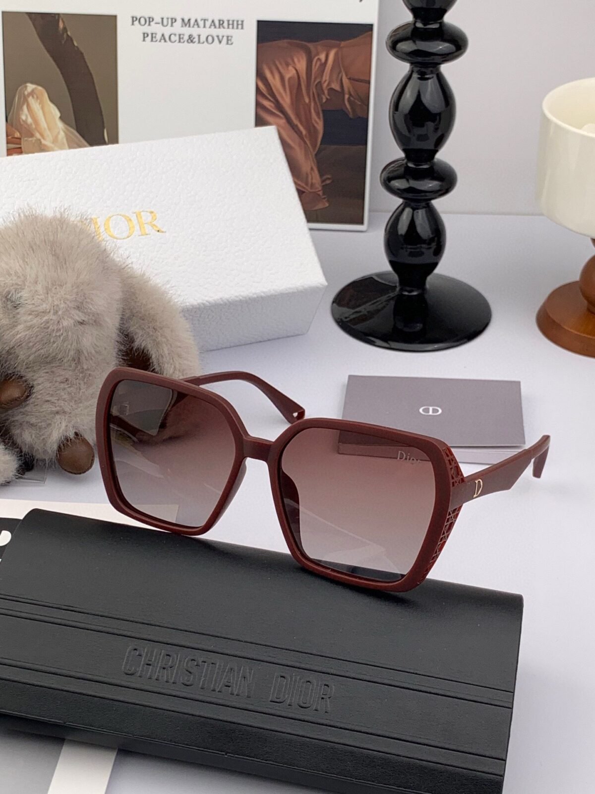 ⁦نظارات شمسية مستقطبة بإطار مربع عصري من ديور بتصميم جديد⁩ - الصورة ⁦1⁩