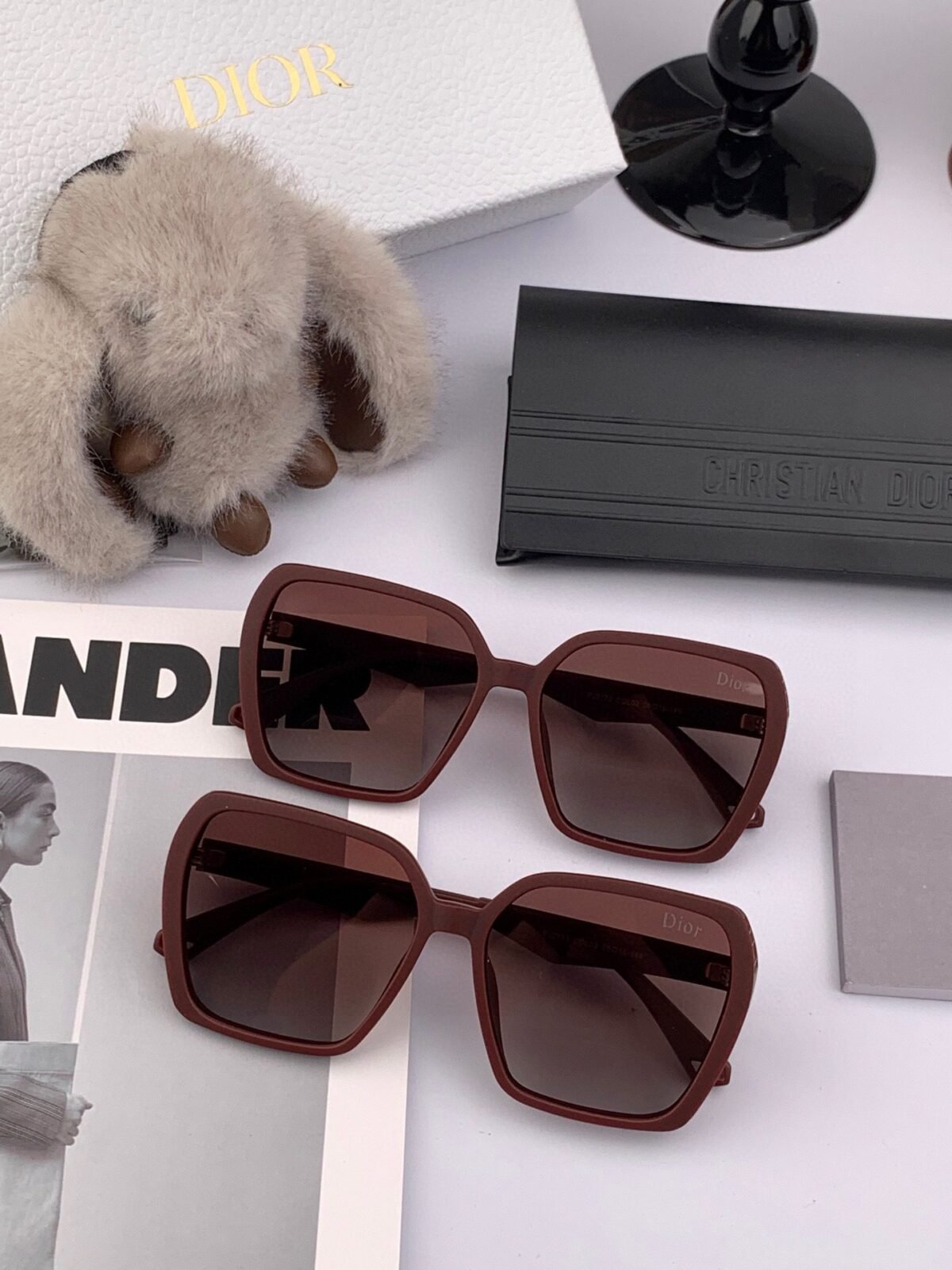 ⁦نظارات شمسية مستقطبة بإطار مربع عصري من ديور بتصميم جديد⁩ - الصورة ⁦7⁩