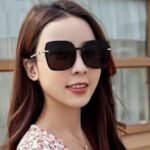 ⁦نظارات لويس فويتون الشمسية الأنيقة⁩ - الصورة ⁦2⁩