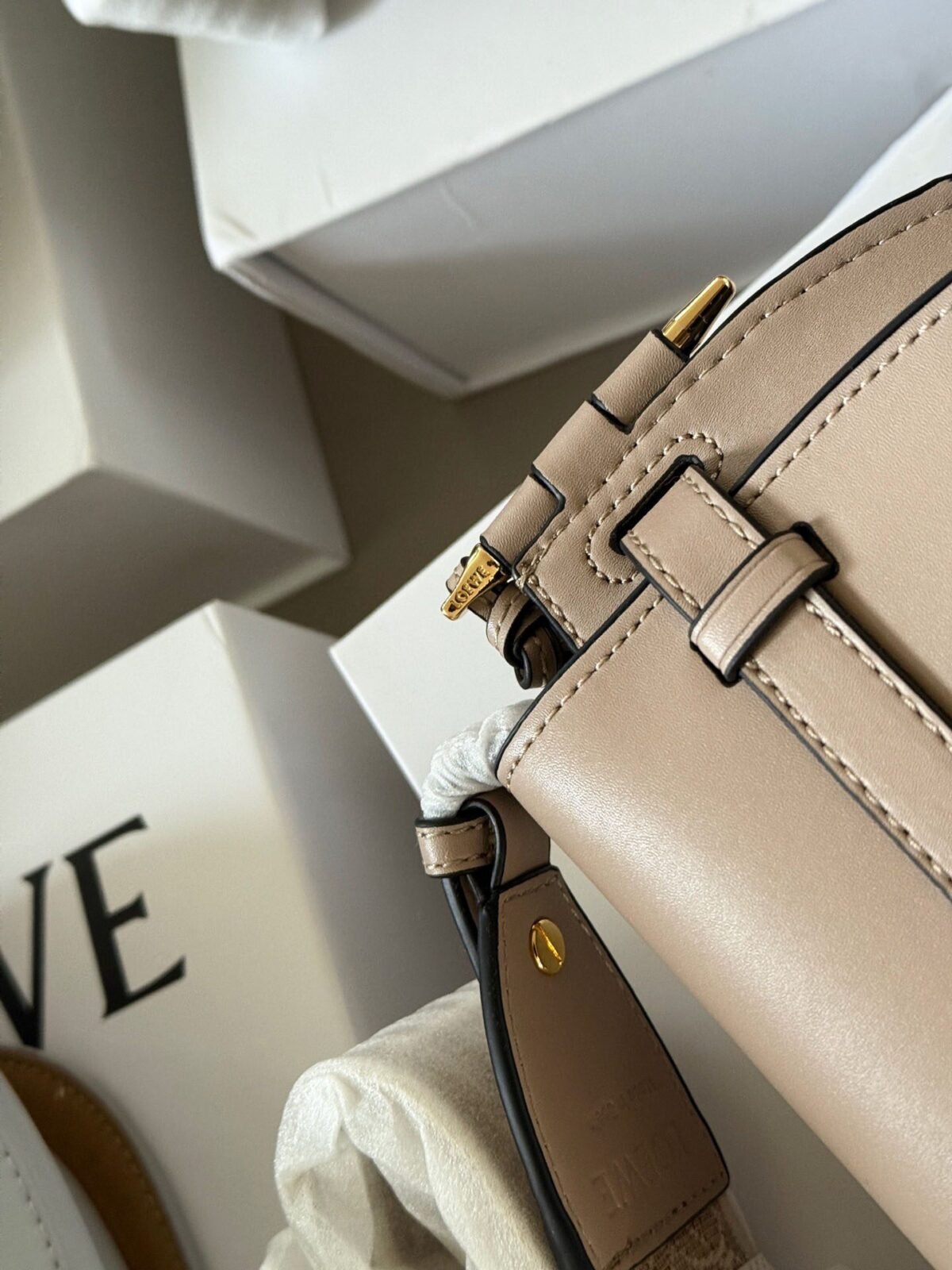 ⁦حقيبة Loewe Gate Saddle⁩ - الصورة ⁦4⁩