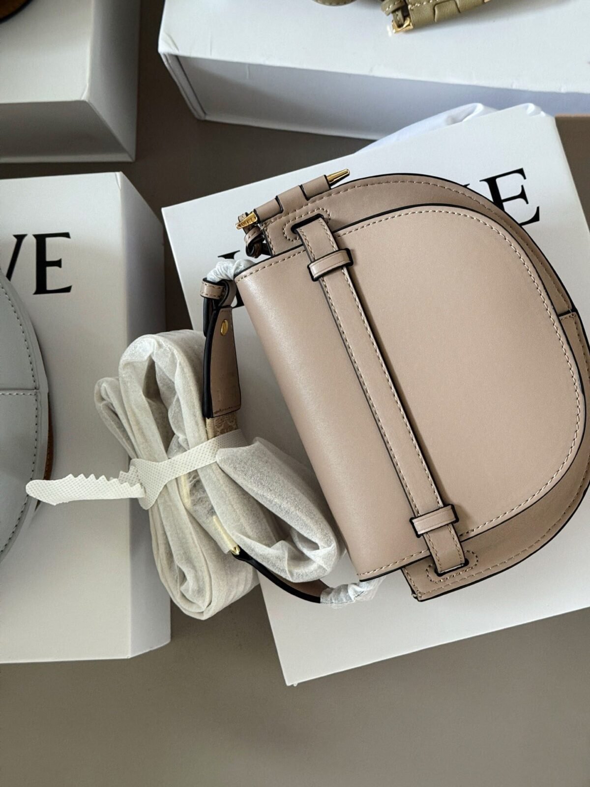 ⁦حقيبة Loewe Gate Saddle⁩ - الصورة ⁦5⁩