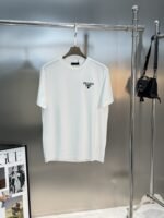 ⁦قميص برادا الربيع والصيف للرجال ، رقبة مستديرة ، أكمام قصيرة.⁩ - الصورة ⁦4⁩