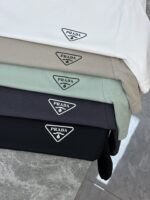 ⁦برادا نيو تي شيرت قصيرة الأكمام ، رقبة مستديرة⁩ - الصورة ⁦2⁩