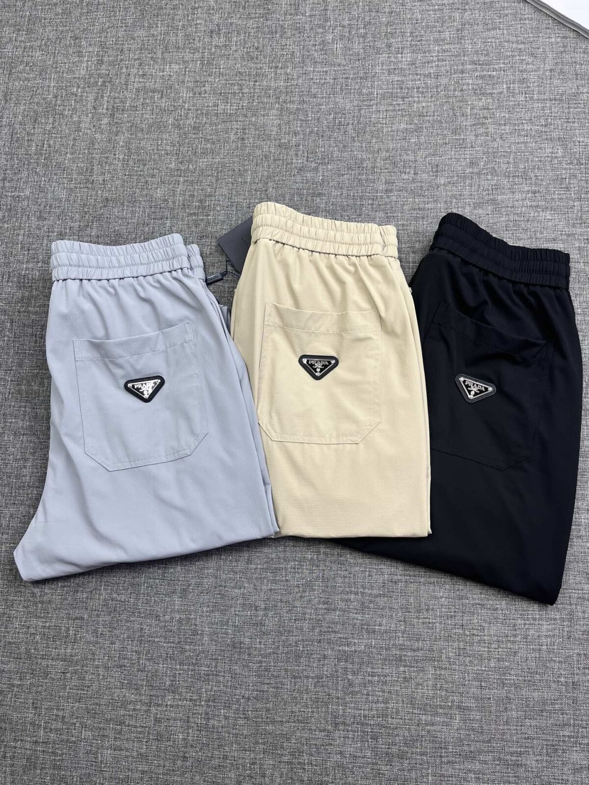 wsxc1747151229439_0 بنطلون برادا الرجالي الكاجوال الجديد - الصورة 1