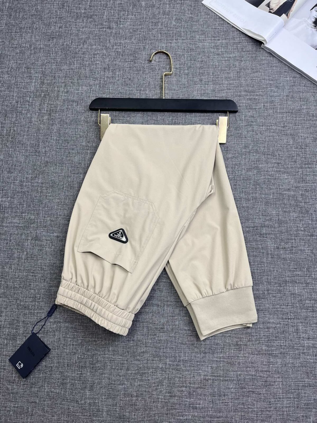 ⁦بنطلون برادا الرجالي الكاجوال الجديد⁩ - الصورة ⁦5⁩