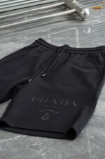 ⁦شورت قطني من برادا، موديل ربيع وصيف جديد⁩ - الصورة ⁦4⁩