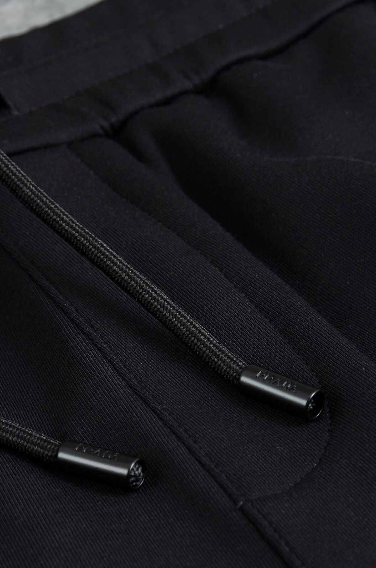 ⁦شورت قطني من برادا، موديل ربيع وصيف جديد⁩ - الصورة ⁦8⁩