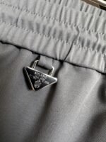 ⁦بنطال برادا الجديد من القطن الخفيف برباط⁩ - الصورة ⁦7⁩