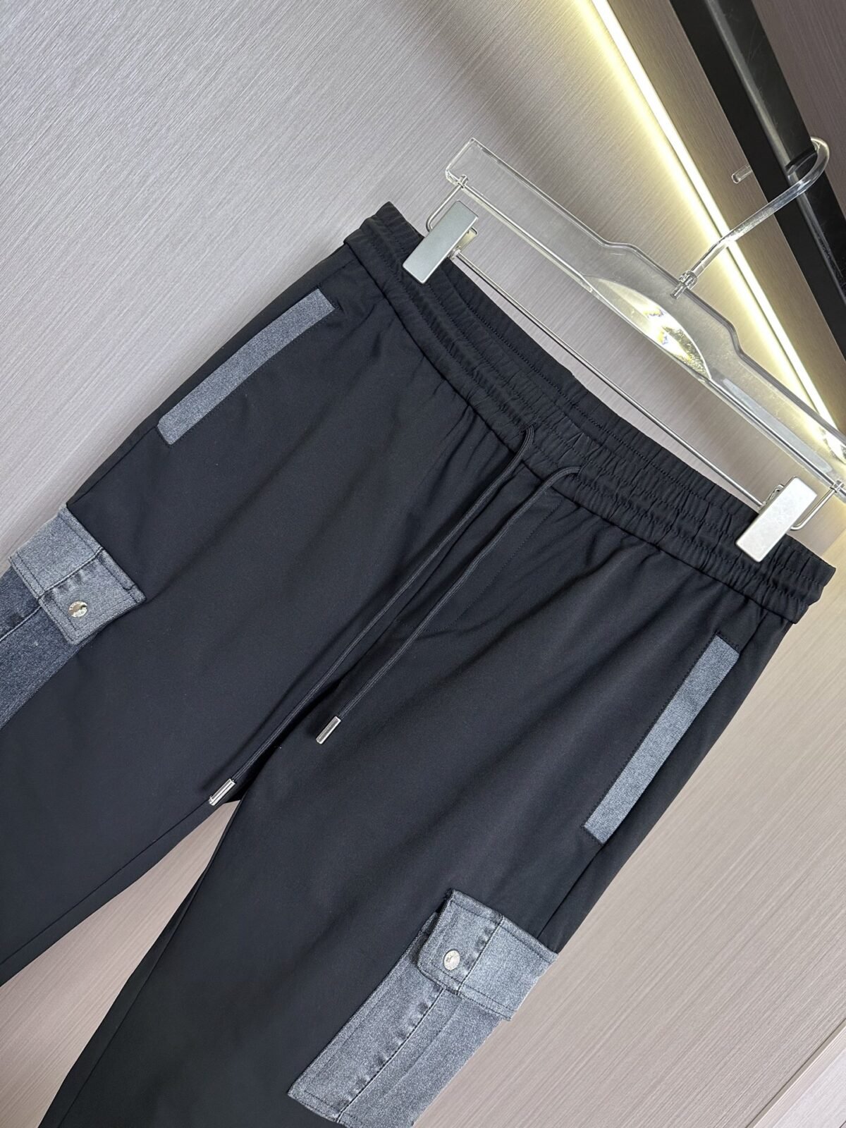 ⁦بنطال برادا الكلاسيكي الجديد⁩ - الصورة ⁦3⁩