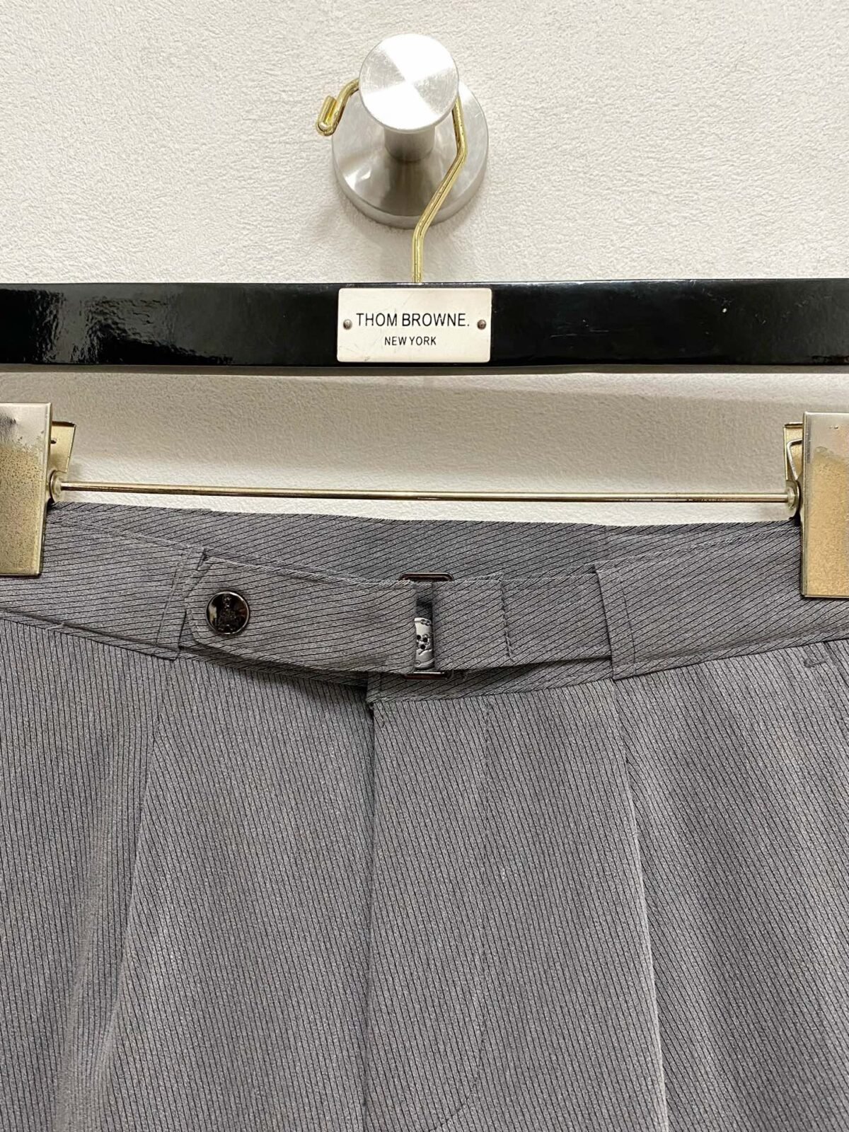 ⁦بنطال برادا كاجوال جديد وفاخر⁩ - الصورة ⁦4⁩