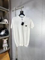 ⁦قميص برادا الجديد المحبوك بأكمام قصيرة⁩ - الصورة ⁦4⁩