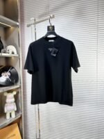 تيشيرت برادا الجديد للربيع والصيف بأكمام قصيرة.