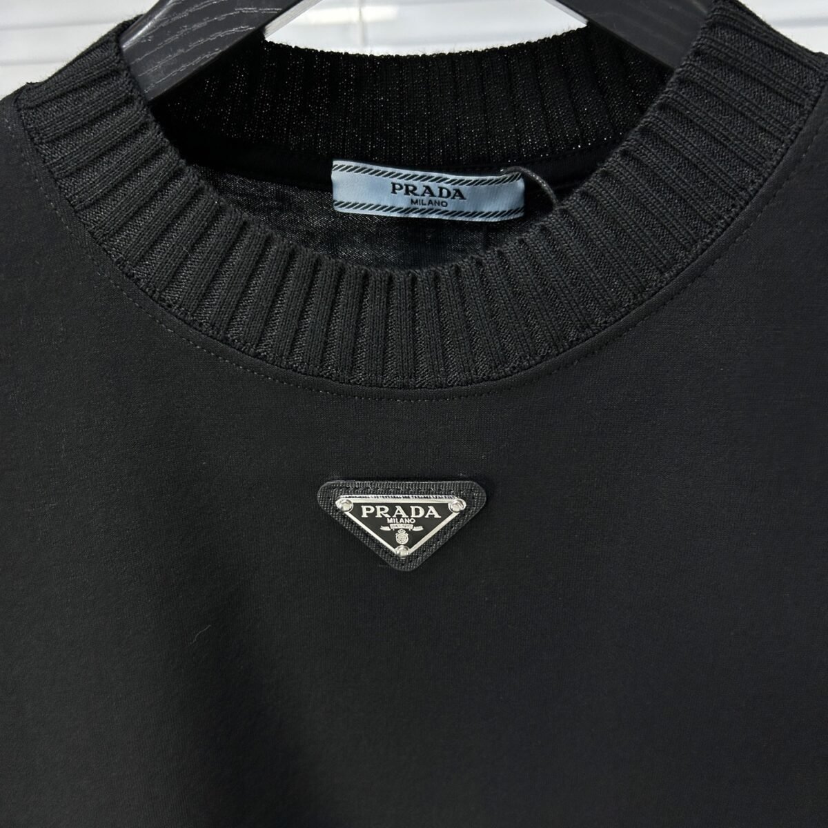 ⁦تيشيرت برادا الجديد للربيع والصيف بأكمام قصيرة.⁩ - الصورة ⁦4⁩