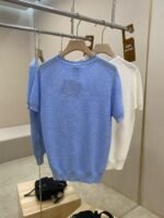 ⁦قميص برادا الجديد بياقة دائرية مجوفة⁩ - الصورة ⁦3⁩