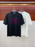 تيشيرت برادا الأنيق بياقة دائرية