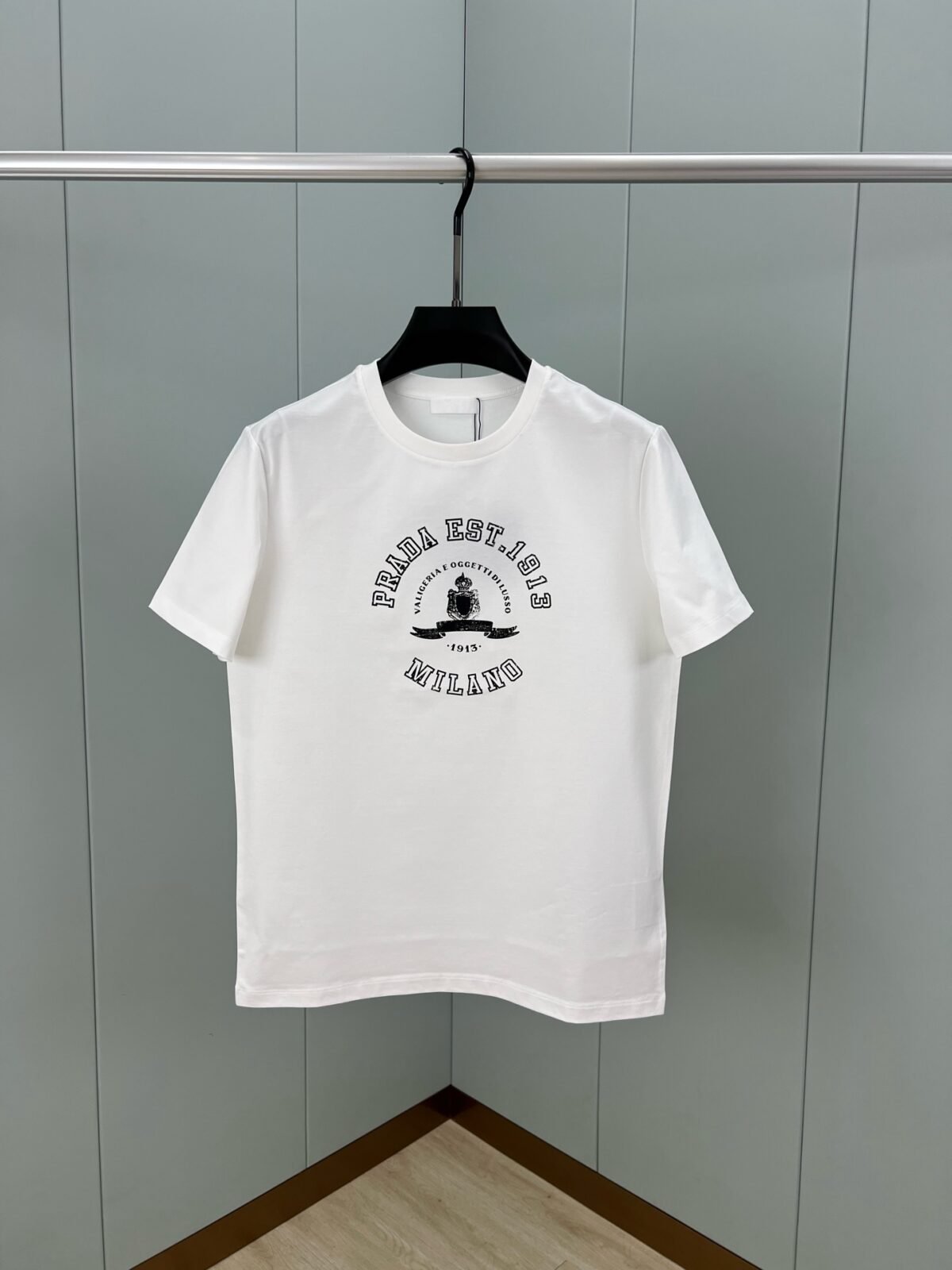 ⁦تيشيرت برادا الجديد، ربيع وصيف، بأكمام قصيرة، مطبوع عليه شعار بأحرف قديمة⁩ - الصورة ⁦2⁩