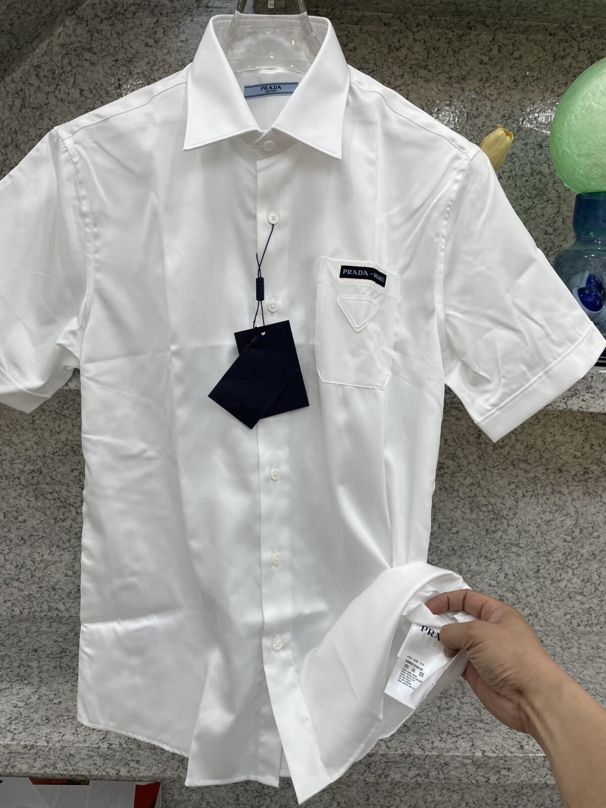 ⁦قميص برادا صيفي بأكمام قصيرة⁩ - الصورة ⁦3⁩