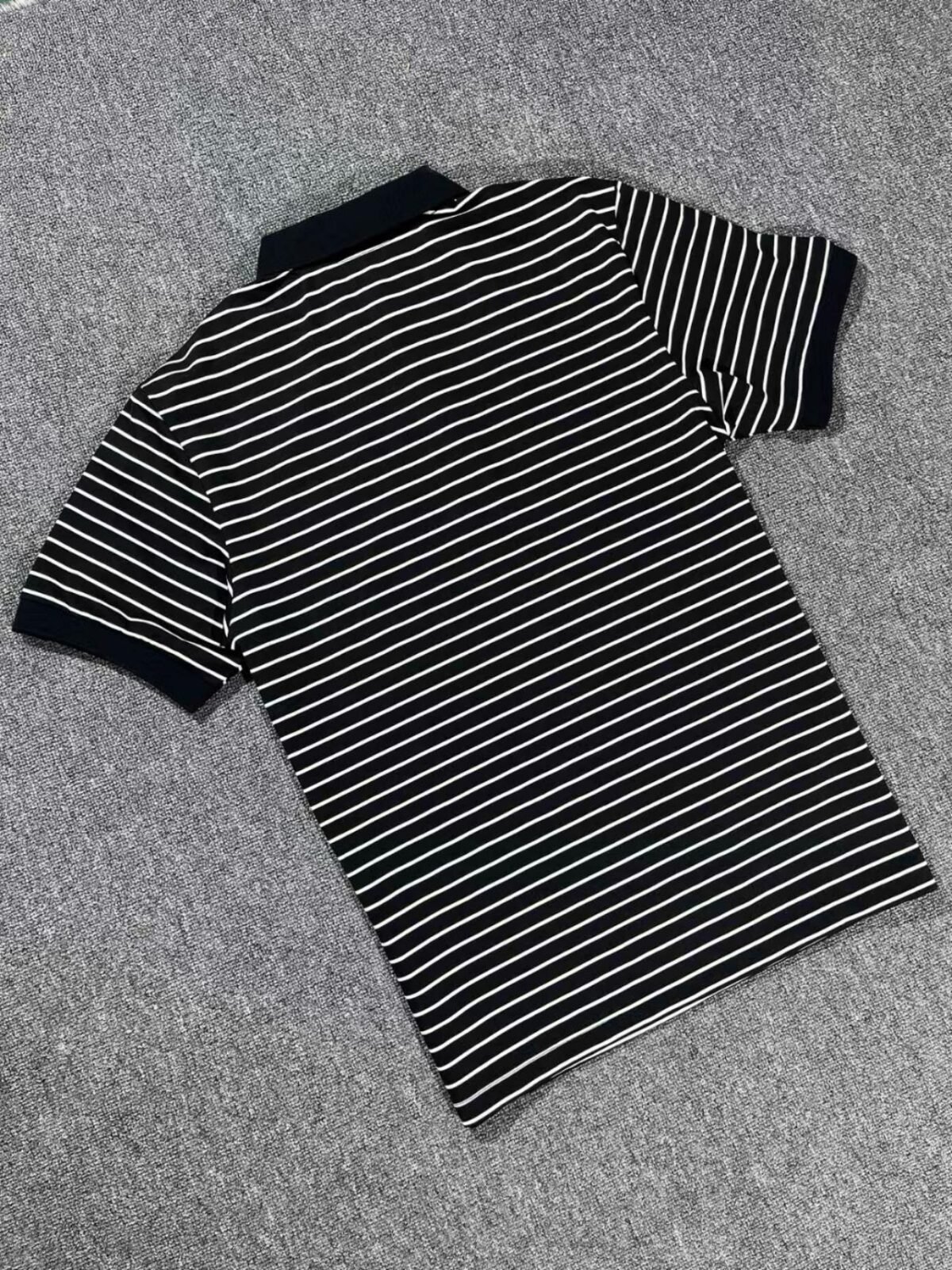 ⁦قميص بولو رجالي صيفي جديد من برادا، شبكي، كاجوال، بأكمام قصيرة، بشعار كلاسيكي، بتصميم أنيق⁩ - الصورة ⁦4⁩