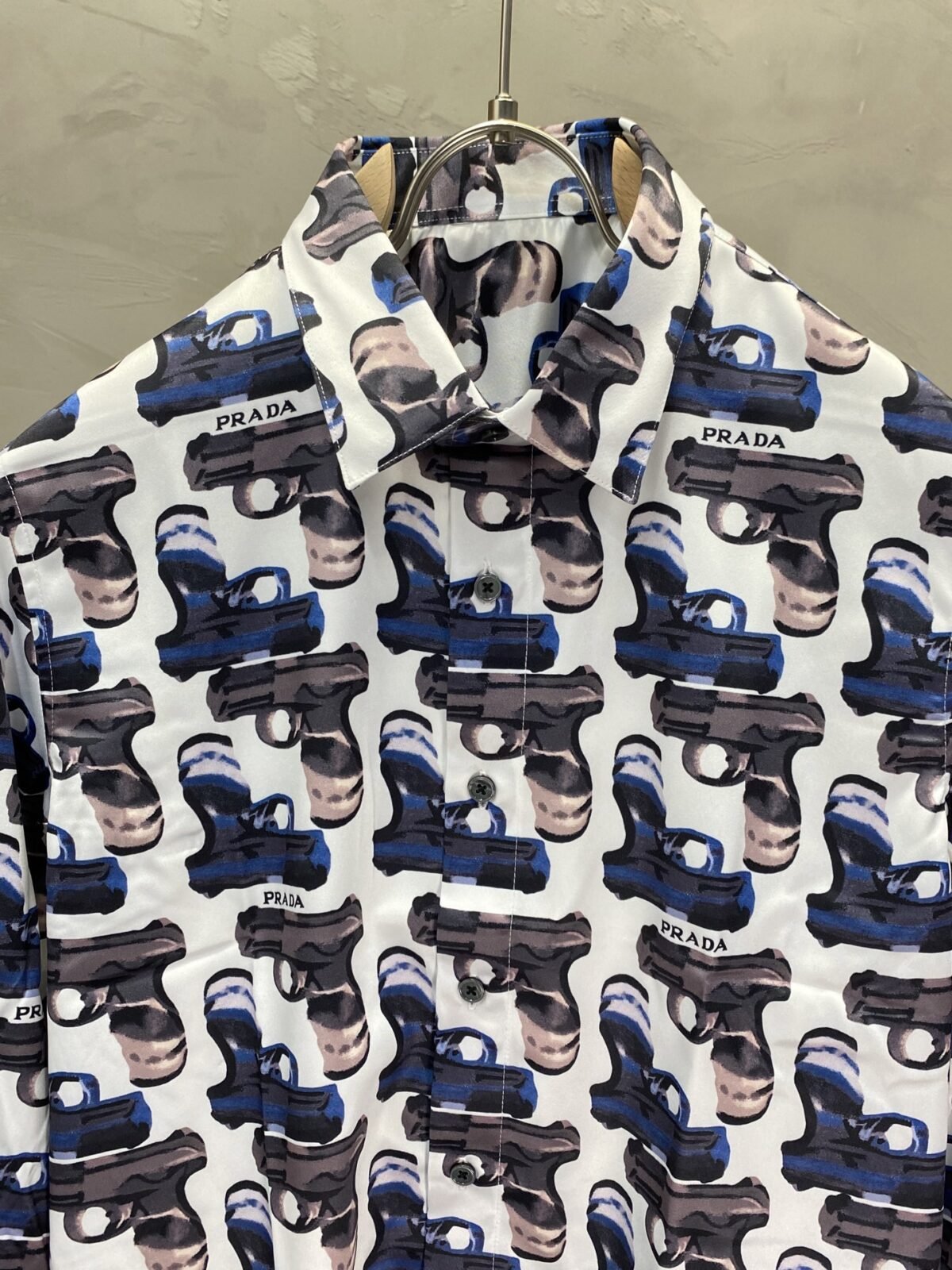 ⁦قميص برادا رجالي كاجوال جديد⁩ - الصورة ⁦4⁩