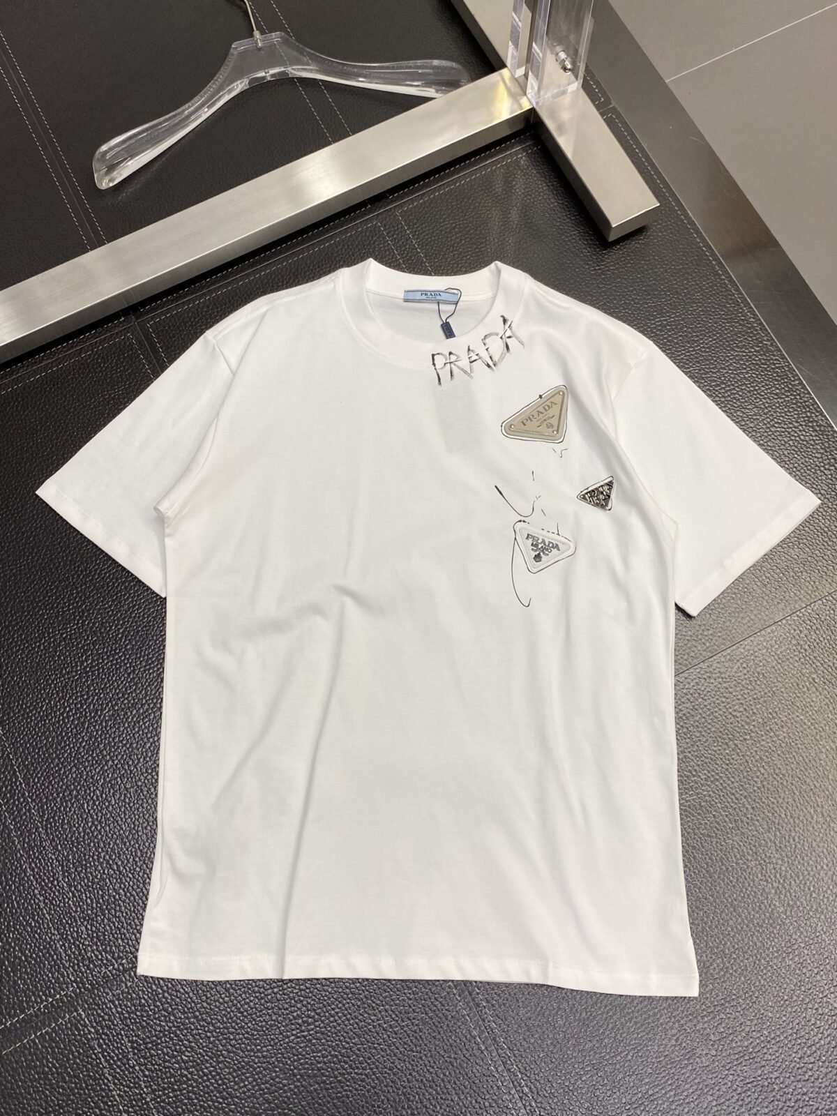 ⁦قميص برادا رجالي كاجوال بأكمام قصيرة⁩ - الصورة ⁦5⁩