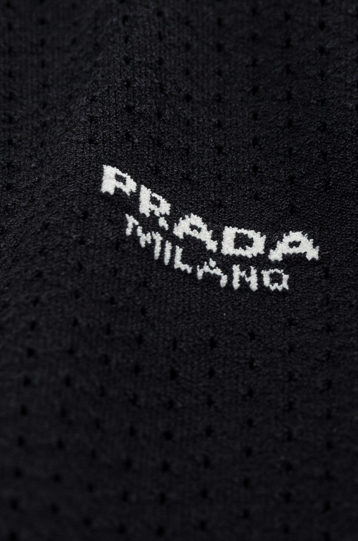 ⁦قميص برادا الرجالي الجديد المحبوك بأكمام قصيرة وياقة دائرية⁩ - الصورة ⁦6⁩