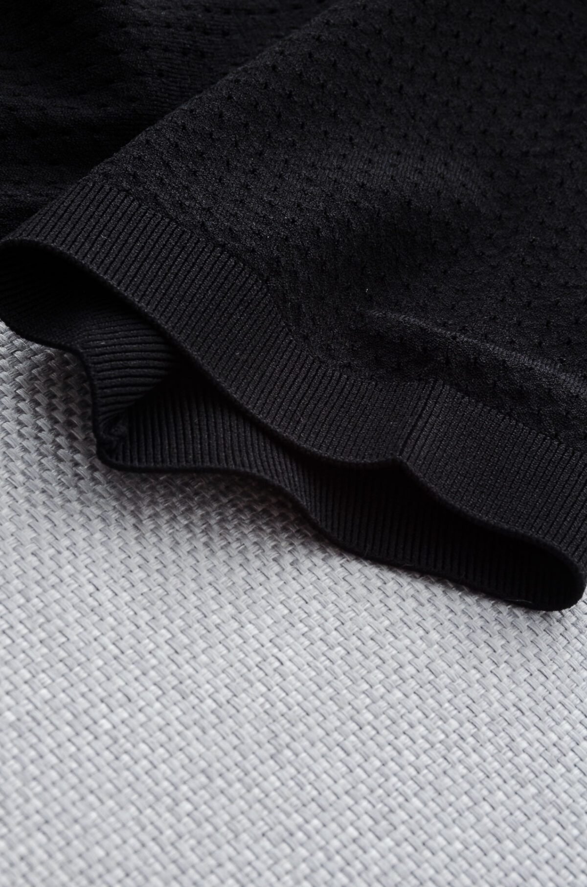 ⁦قميص برادا الرجالي الجديد المحبوك بأكمام قصيرة وياقة دائرية⁩ - الصورة ⁦7⁩