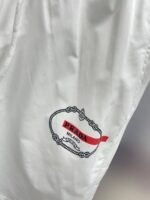 ⁦شورت شاطئ صيفي كاجوال جديد من برادا⁩ - الصورة ⁦7⁩