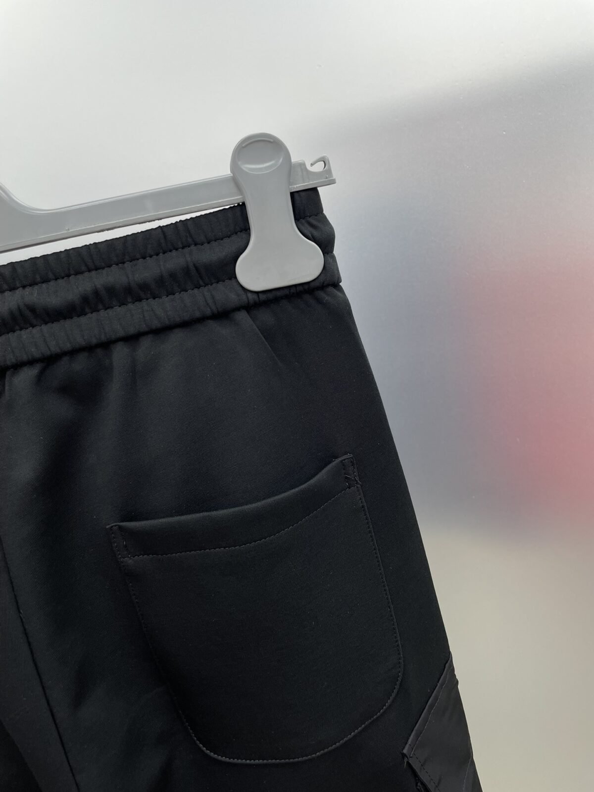 ⁦شورت برادا الصيفي الجديد بجيوب⁩ - الصورة ⁦5⁩