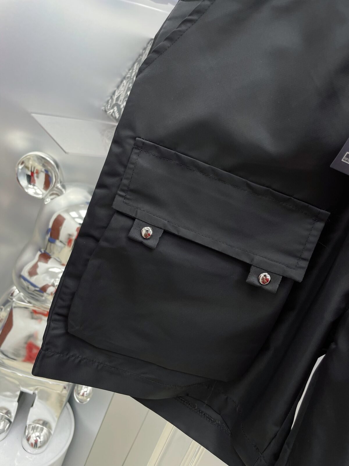 ⁦شورت برادا الصيفي الجديد بجيوب⁩ - الصورة ⁦6⁩