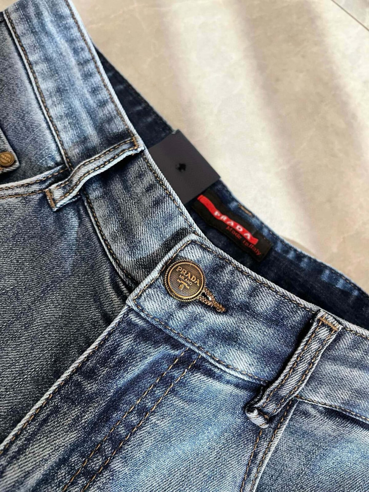 ⁦بنطال جينز برادا الجديد، جينز فاخر، متعدد الاستخدامات وعملي.⁩ - الصورة ⁦8⁩