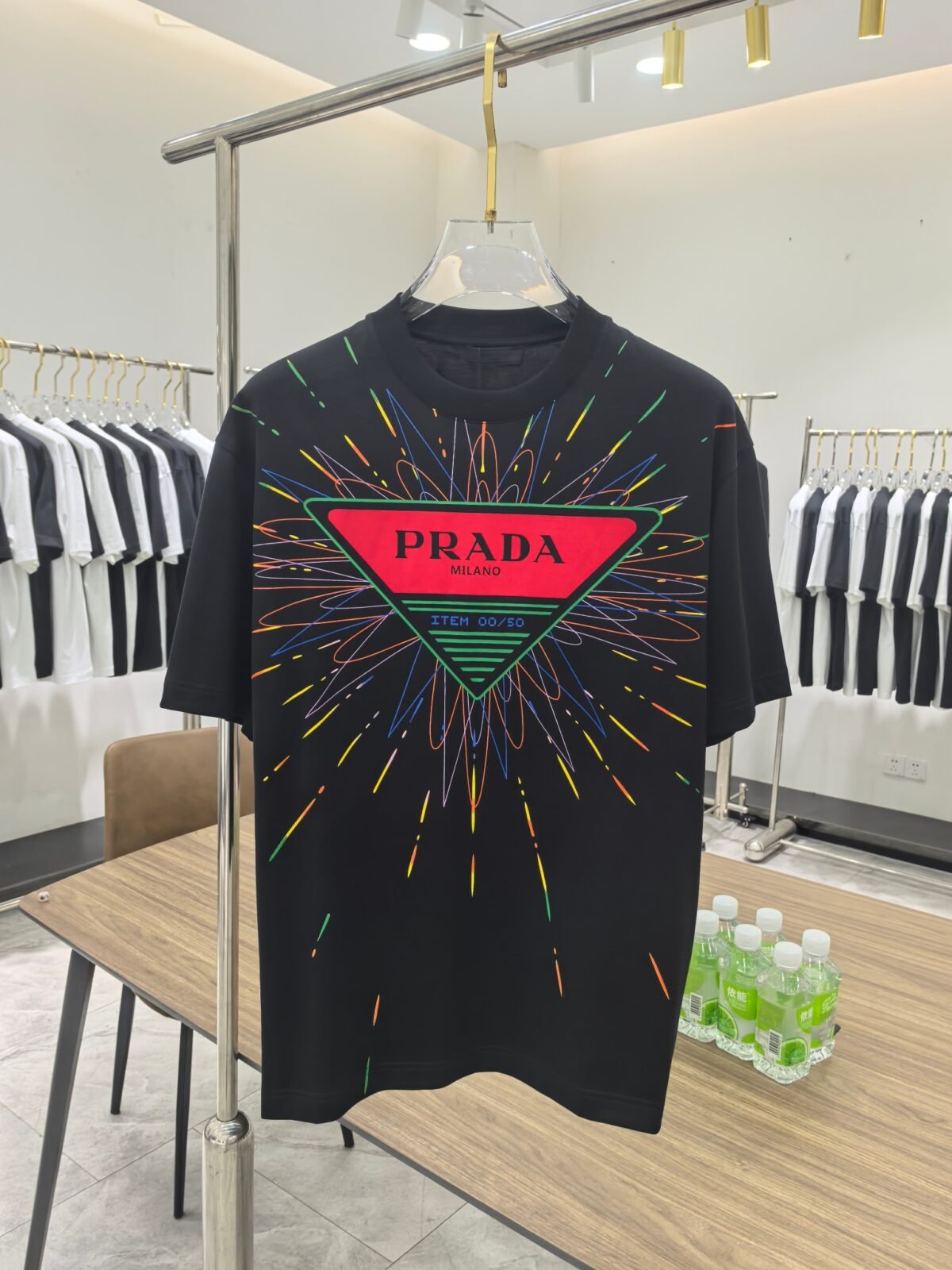 ⁦تيشيرت برادا الرجالي الأنيق بياقة دائرية وأكمام قصيرة⁩ - الصورة ⁦2⁩