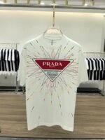 ⁦تيشيرت برادا الرجالي الأنيق بياقة دائرية وأكمام قصيرة⁩ - الصورة ⁦3⁩