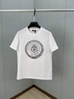 تي شيرت فيرساتشي الجديد بأكمام قصيرة