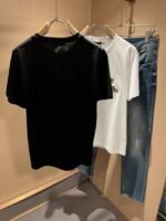 ⁦تيشيرت فيرساتشي الجديد بأكمام قصيرة للرجال والنساء.⁩ - الصورة ⁦4⁩