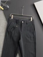 ⁦بنطلون رجالي كاجوال قطني مميز من فيرساتشي⁩ - الصورة ⁦5⁩