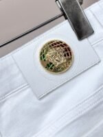 ⁦بنطلون جينز رجالي كاجوال من فيرساتشي، موديل جديد.⁩ - الصورة ⁦7⁩