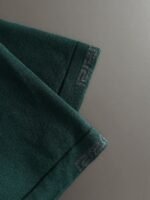 ⁦تيشيرت فيرساتشي ناعم ومريح، بياقة دائرية، ناعم على البشرة⁩ - الصورة ⁦9⁩