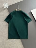 ⁦تيشيرت فيرساتشي ناعم ومريح، بياقة دائرية، ناعم على البشرة⁩ - الصورة ⁦3⁩