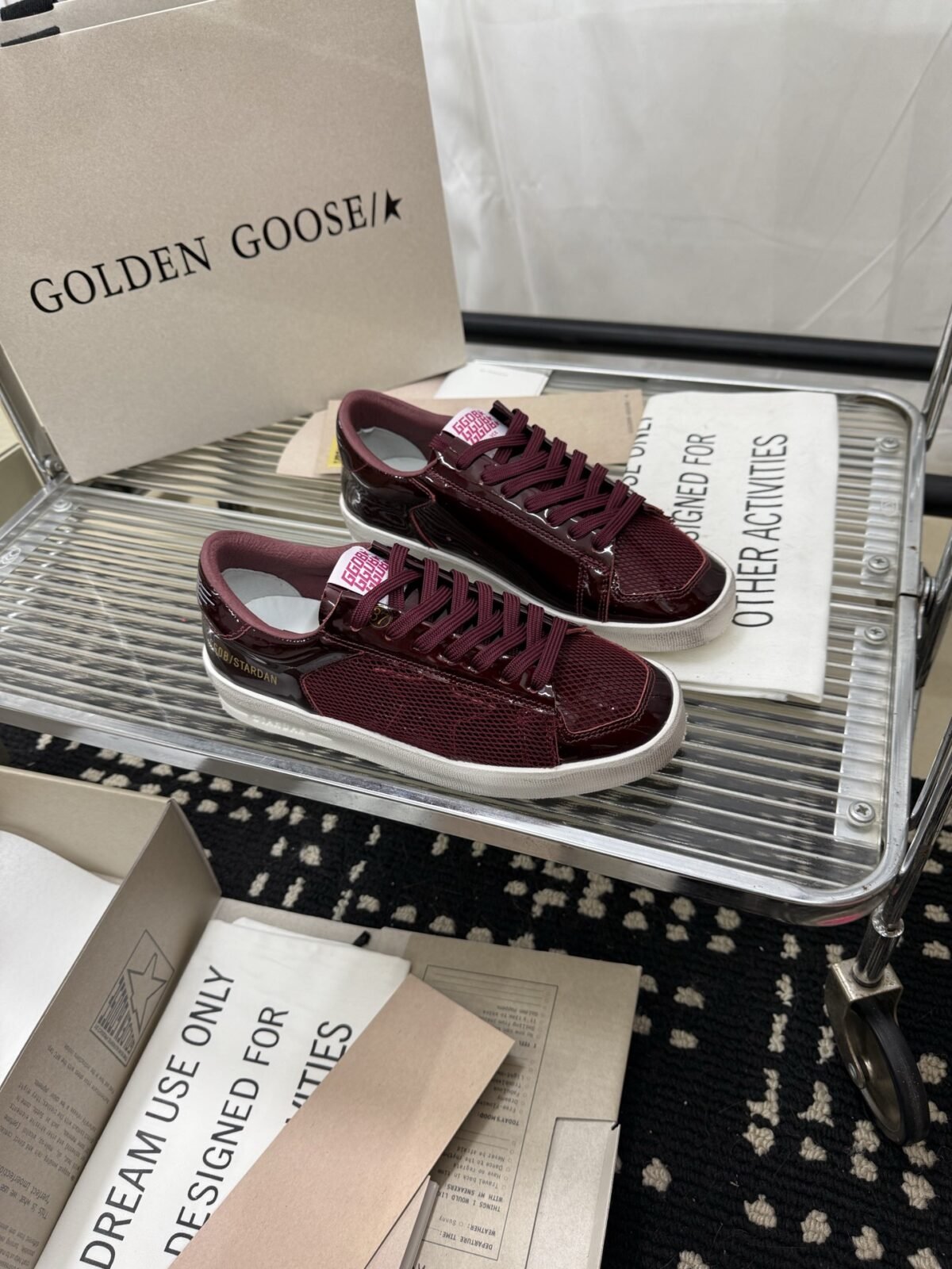 ⁦شوز Stardan من غولدن غوس⁩ - الصورة ⁦5⁩