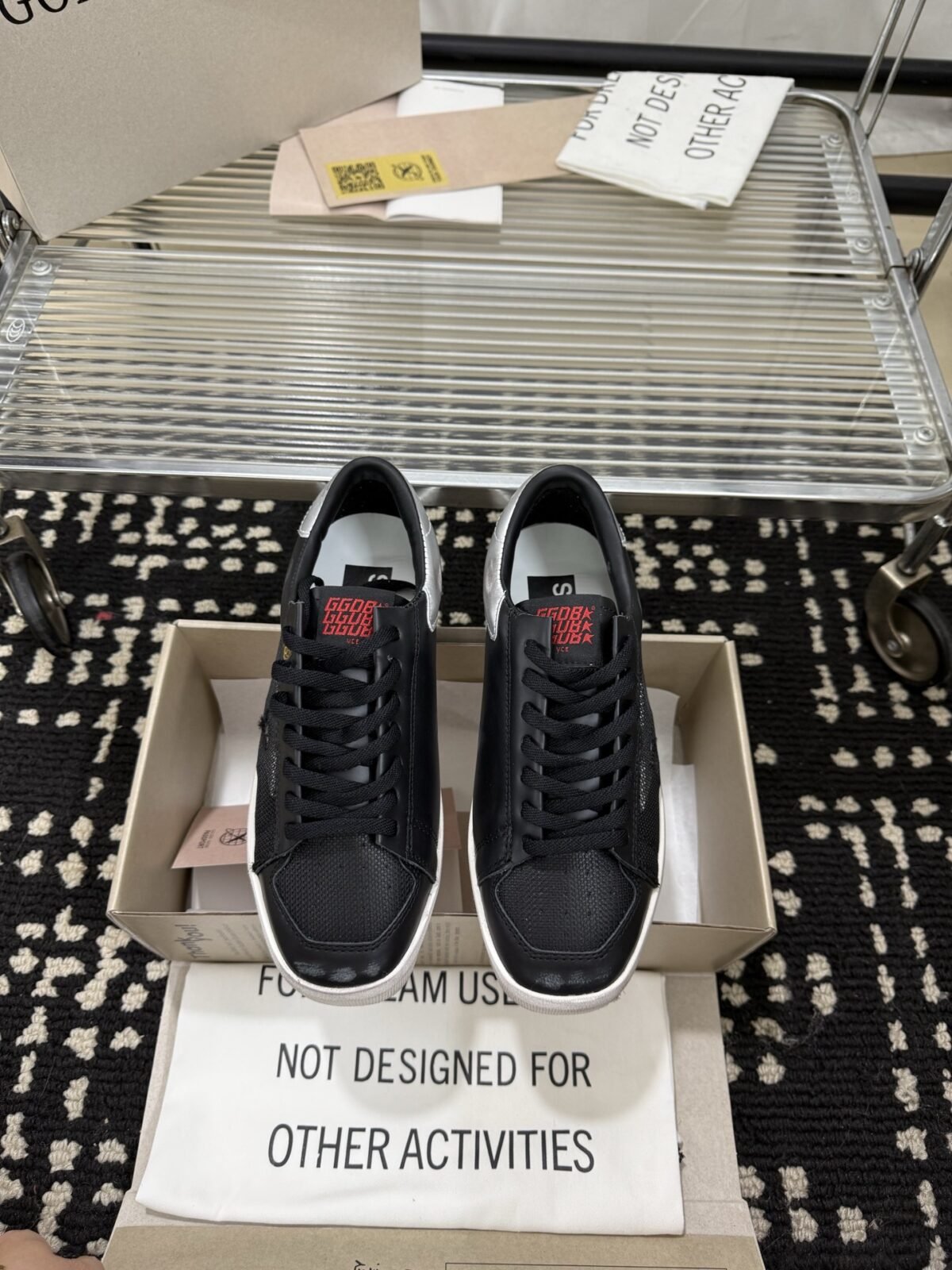 ⁦شوز Stardan من غولدن غوس⁩ - الصورة ⁦2⁩