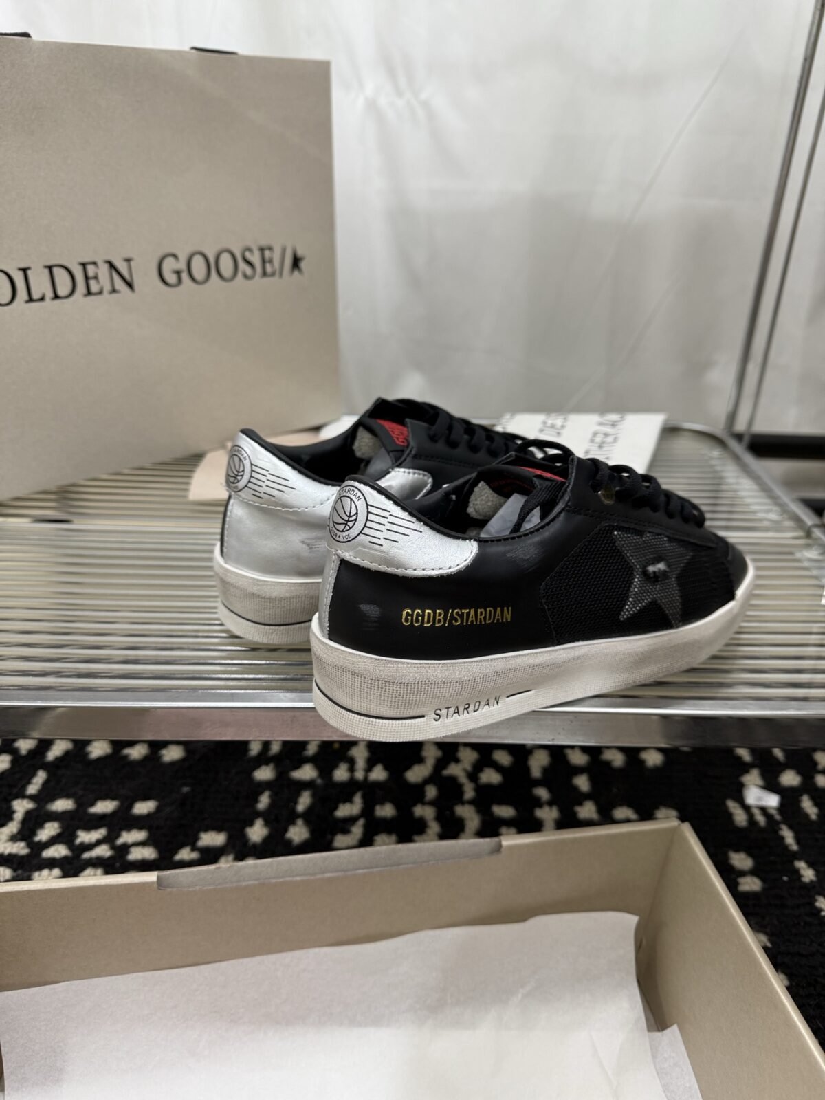 ⁦شوز Stardan من غولدن غوس⁩ - الصورة ⁦5⁩