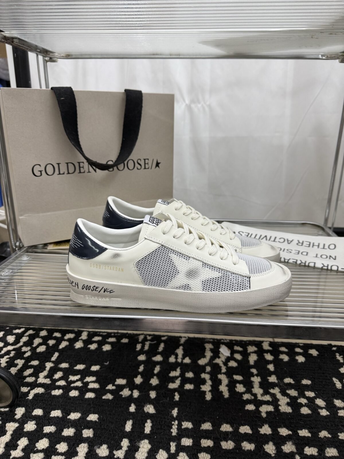 ⁦شوز Stardan من غولدن غوس⁩ - الصورة ⁦4⁩