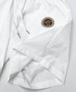 ⁦شورت صيفي جديد من فيرساتشي⁩ - الصورة ⁦4⁩