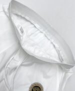 ⁦شورت صيفي جديد من فيرساتشي⁩ - الصورة ⁦5⁩