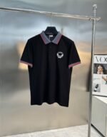 ⁦قميص بولو رجالي صيفي جديد من ديور بتصميم ياقة دائرية! تصميم ميدوسا الكلاسيكي⁩ - الصورة ⁦3⁩