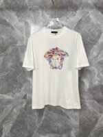 ⁦تيشيرت فيرساتشي ربيع وصيف بأكمام قصيرة⁩ - الصورة ⁦2⁩