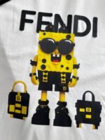 ⁦تيشيرت فندي الجديد من القطن بياقة دائرية وأكمام قصيرة⁩ - الصورة ⁦5⁩