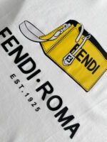 ⁦تيشيرت فندي الجديد من القطن بياقة دائرية وأكمام قصيرة⁩ - الصورة ⁦7⁩